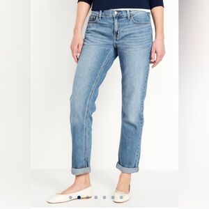 NWT Old Navy Mid-Rise Wow Boyfriend Straight Jeans